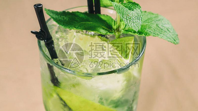 水果软糖的成分表通常包括以下几个部分：