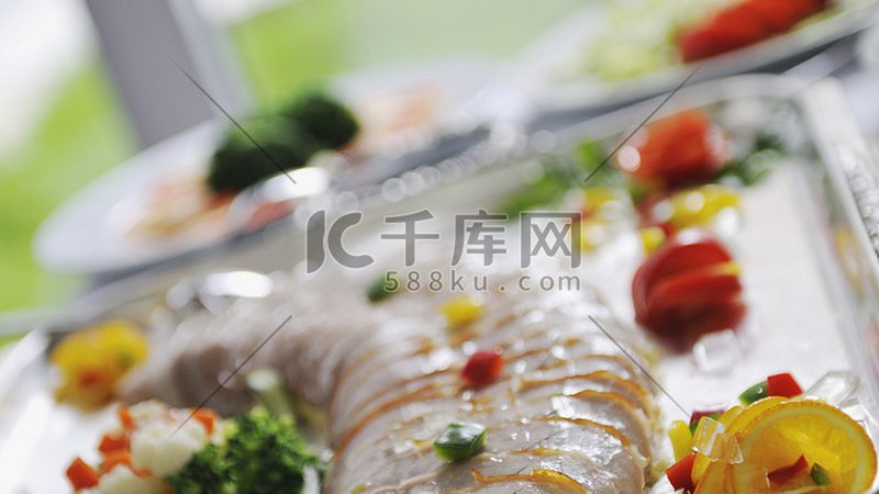 原料产地和溯源批次是判断食品质量的重要依据。以下是一些要点：